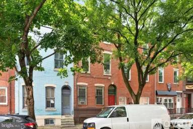 Main picture of 1216 Christian St
