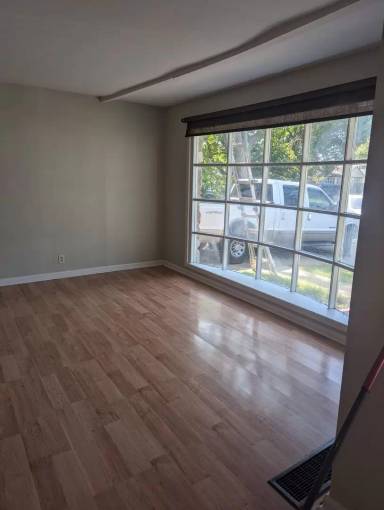 Main picture of 2064 Conlin Ave