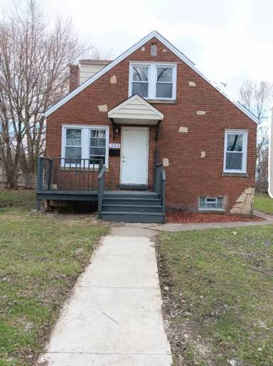 Main picture of 313 E 49th Ave