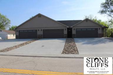 Main picture of 904 Scott Station Rd