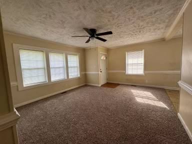 Main picture of 3808 David St