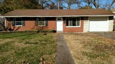 Main picture of 2433 Saint Clair Ave