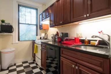 Main picture of 58 Queensberry St