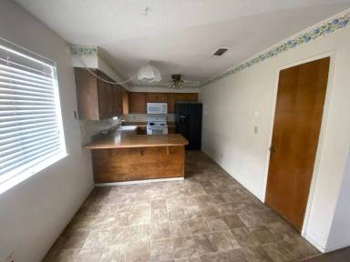 Main picture of 1018 N 10th Ave