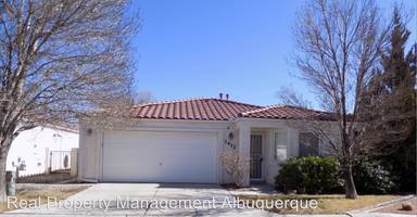 Main picture of 1412 Villa Montana NE