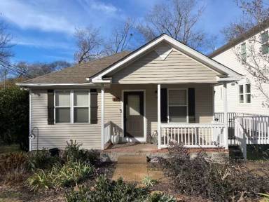 Main picture of 410 S 15th St