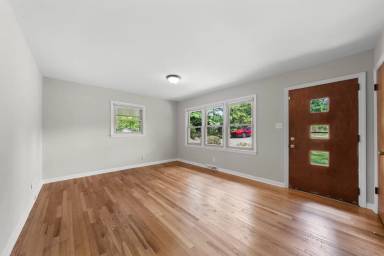 Main picture of 6316 Amhurst Rd
