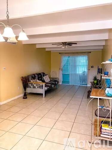 Main picture of 2605 Club Cir