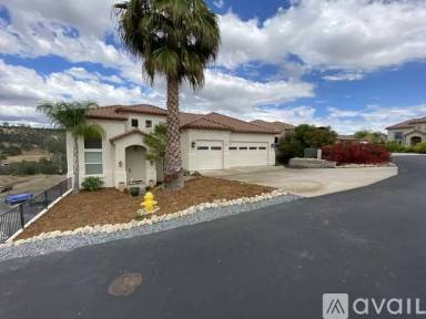 Main picture of 32 Apollo Ln
