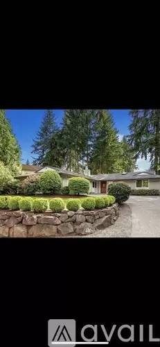 Main picture of 13827 NE 73rd Pl