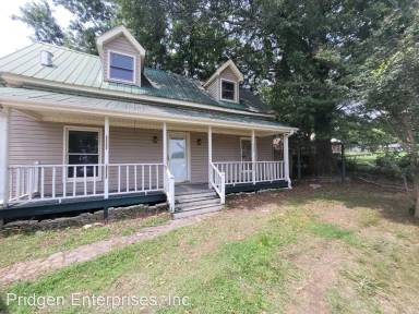 Main picture of 240 Second St