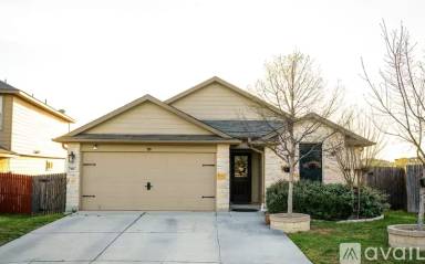 Main picture of 7907 Halo Cir