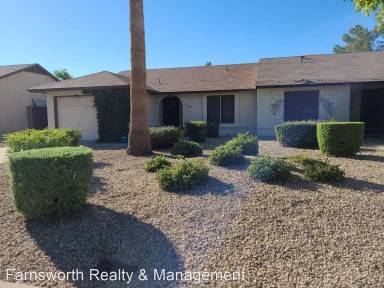 Main picture of 2833 E Impala Ave