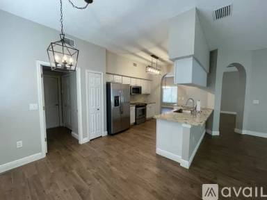 Main picture of 376 Rosalind Ln
