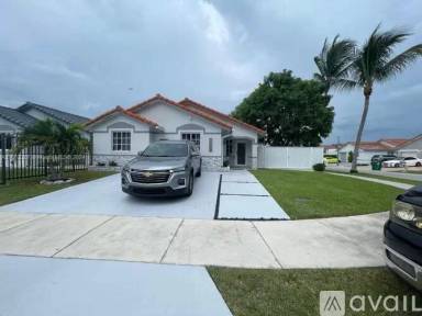 Main picture of 14407 SW 179th Ln