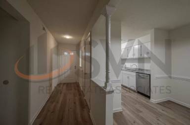 Main picture of 130 Kingsbury Dr