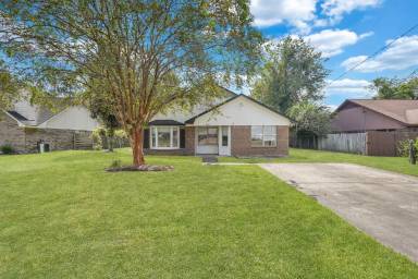 Main picture of 734 Timber Ridge Trl