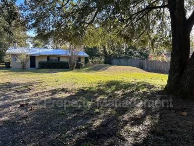 Main picture of 5831 Carter Ln