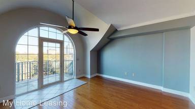 Main picture of Fifth & Poplar Condos