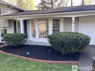 Main picture of 34 Stuyvesant Rd