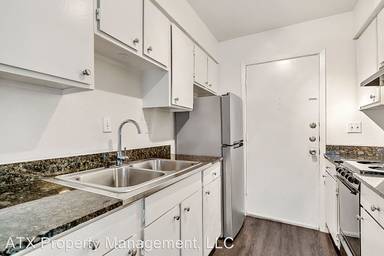 Main picture of 400 Kenniston Dr