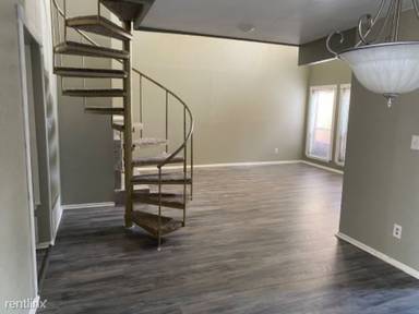 Main picture of 9820 Smokefeather Ln