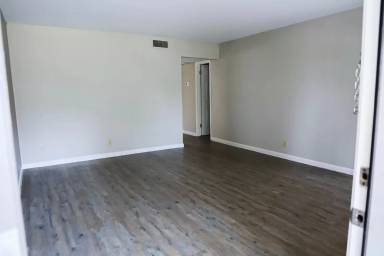 Main picture of 3755 Natalie St