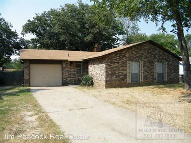 Main picture of 5 Georgeann Cir