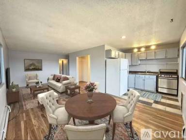 Main picture of 1304 W 5th Ave