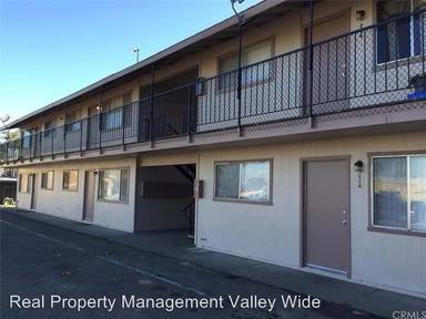 Main picture of 224 W 12th St