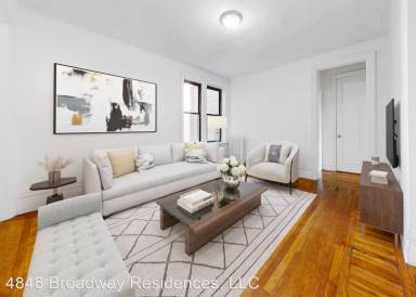 Main picture of 4848 Broadway
