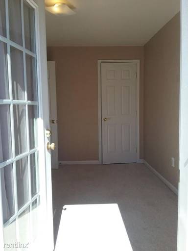 Main picture of 1009 Heritage Fields Ave