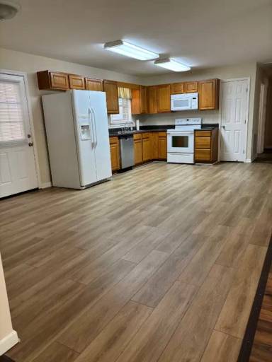 Main picture of 8684 Bowden St