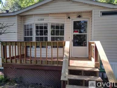 Main picture of 1214 Church Ave