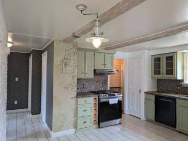 Main picture of 43 Fairelm Ln