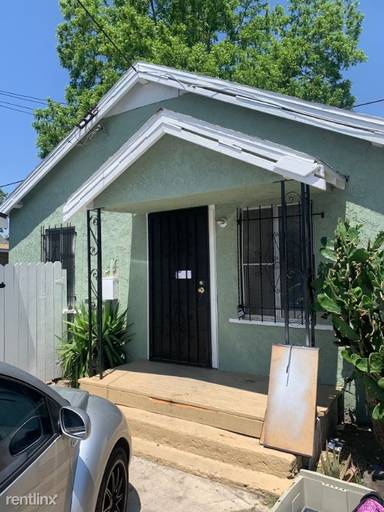 Main picture of 627 W 58th St