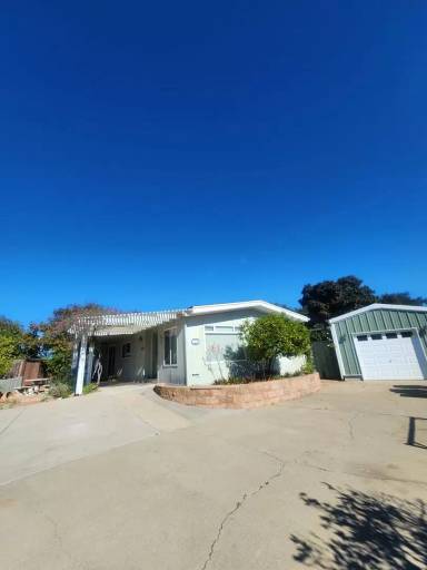 Main picture of 240 Olivos Ln