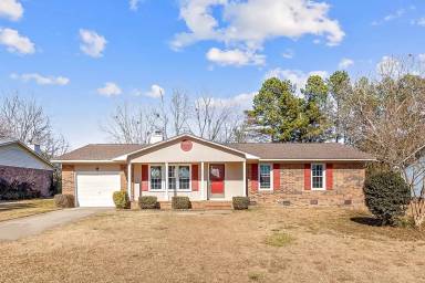 Main picture of 6782 Seaford Dr