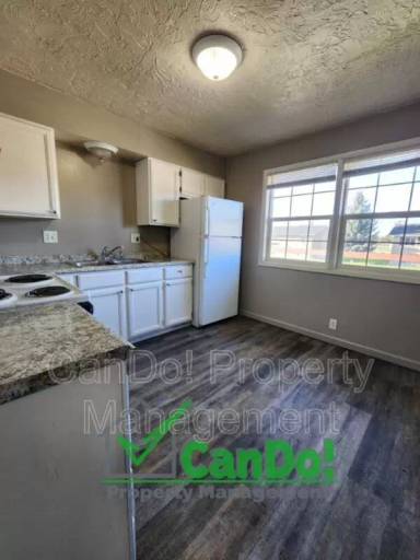 Main picture of Carol Court Apartments
