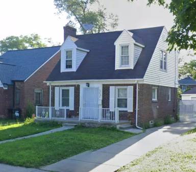 Main picture of 16902 Cruse St
