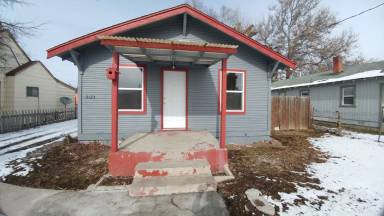 Main picture of 2123 Darrow Ave