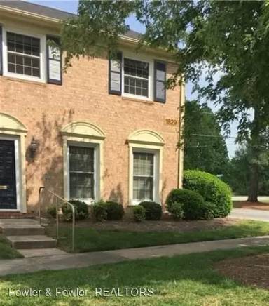 Main picture of 1829 Johnson Street 1829-A St