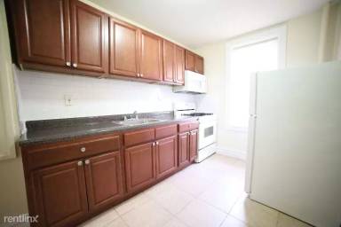 Main picture of 115 Fairview Ave
