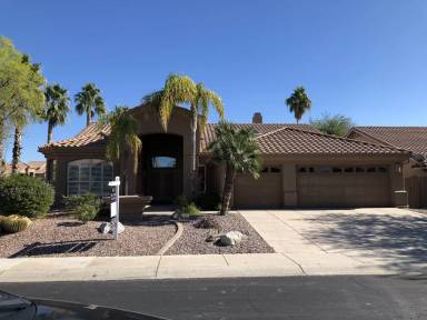 Main picture of 24035 N 74th St