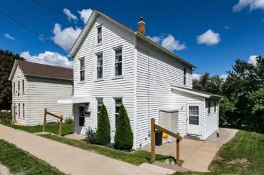 Main picture of 2636 Fulton St