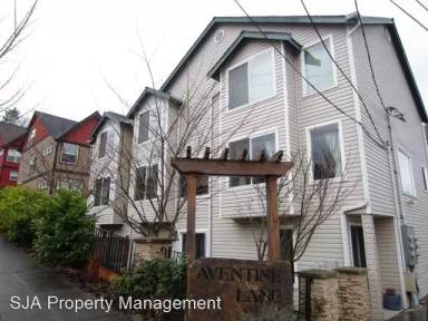 Main picture of 2420 SW Holden St
