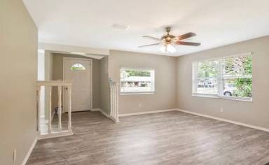 Main picture of 824 Valencia Ave