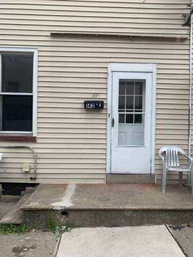 Main picture of 142 S Union St