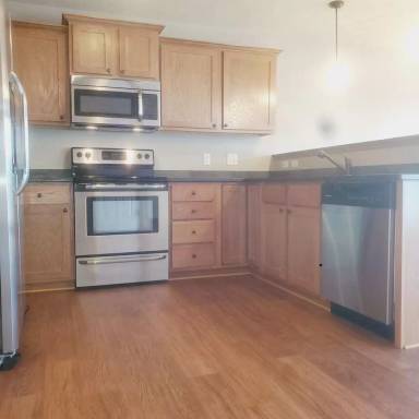 Main picture of 6001 Laroche Rd