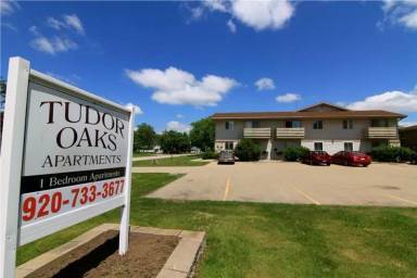 Main picture of 2010 S Maplecrest Dr